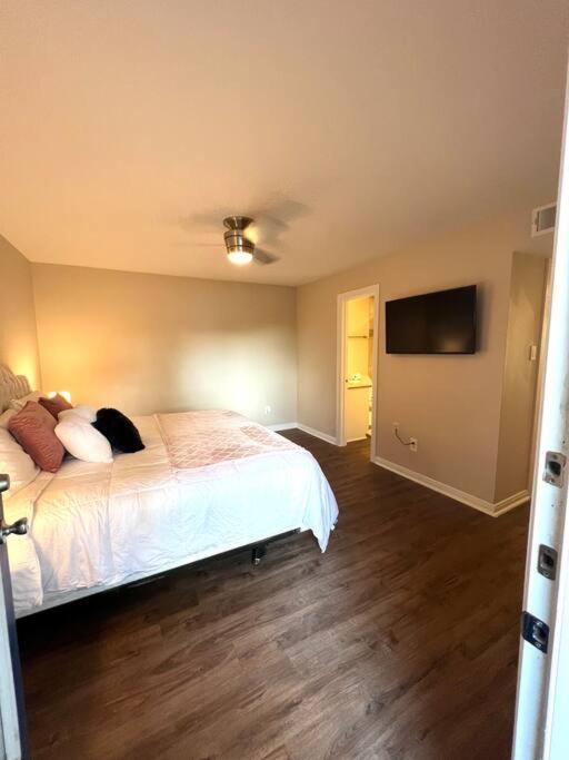 Lovely 2 Bedroom/2 Bath Houston, Heights/Galleria Buitenkant foto