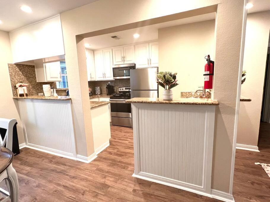 Lovely 2 Bedroom/2 Bath Houston, Heights/Galleria Buitenkant foto
