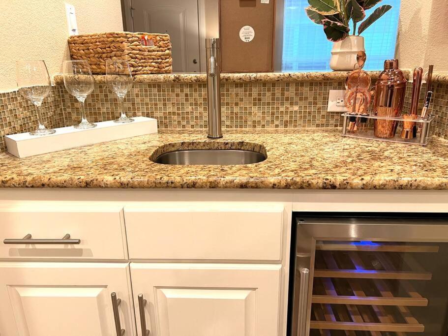 Lovely 2 Bedroom/2 Bath Houston, Heights/Galleria Buitenkant foto